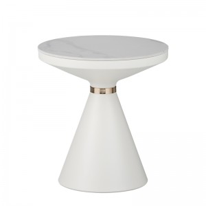 Βοηθητικά τραπέζια Coozlin Inart sintered stone σε απόχρωση λευκό μαρμάρου με λευκό-χρυσό μέταλλο