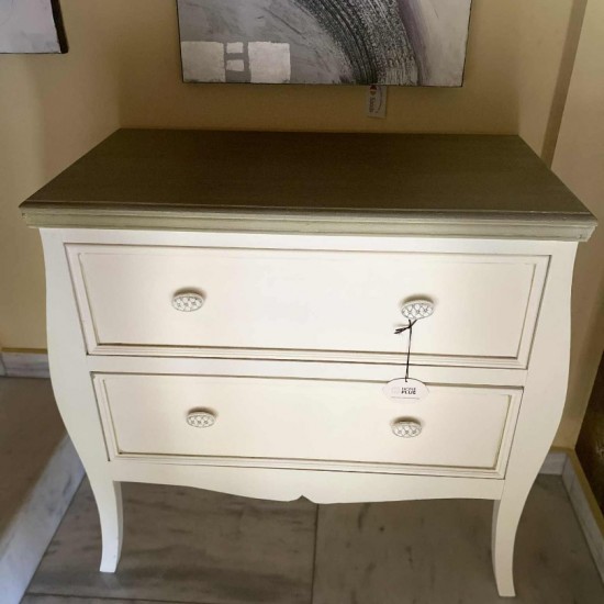 Κλασική συρταριέρα από μελαμίνη άριστης ποιότητας με φινίρισμα decape De Cape και καφέ επιφάνεια