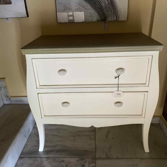 Κλασική συρταριέρα από μελαμίνη άριστης ποιότητας με φινίρισμα decape De Cape και καφέ επιφάνεια