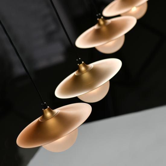 KLIO ΚΡΕΜΑΣΤΟ 4ΦΩΤΟ ΦΩΤΙΣΤΙΚΟ ΡΑΓΑ ΜΕΤΑΛΛΟ ΧΡΥΣΟ 97x20xΗ128CM