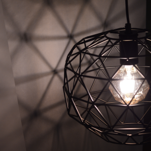 EPIC ΚΡΕΜΑΣΤΟ ΦΩΤΙΣΤΙΚΟ 1ΦΩΤΟ ΜΕΤΑΛΛΟ ΜΑΥΡΟ Φ30xΗ130cm