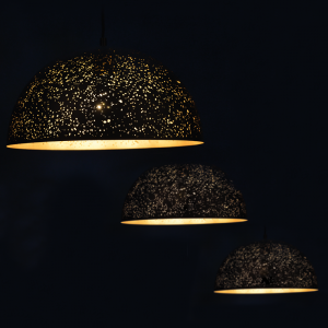 EGG ΚΡΕΜΑΣΤΟ ΦΩΤΙΣΤΙΚΟ ΜΕΤΑΛΛΟ ΜΑΥΡΟ Φ40xΗ120cm