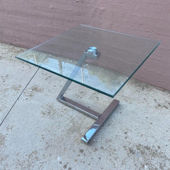 Βοηθητικό τραπεζάκι Γυάλινο   60χ60χ57Η