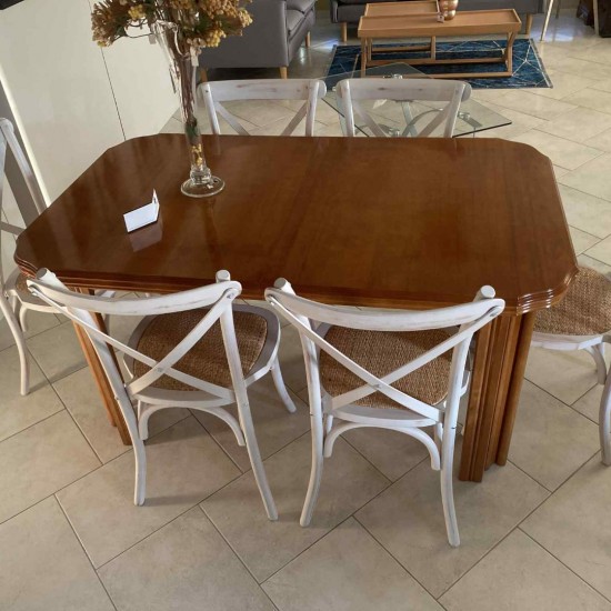 vintage τραπεζαρία  με καρέκλες