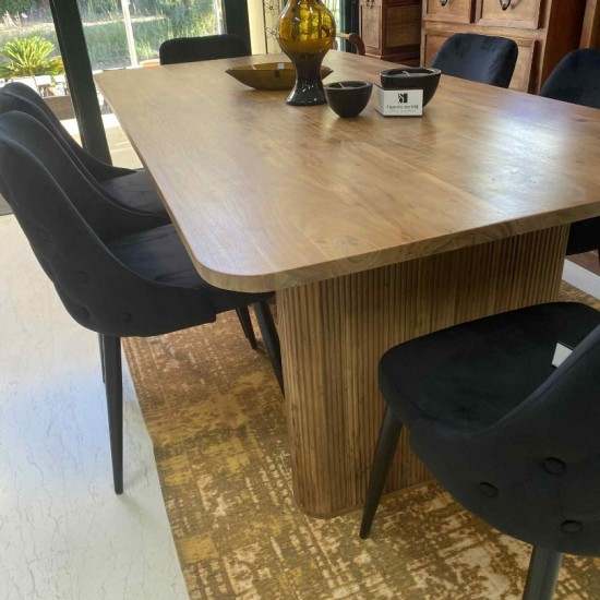 ΣΕΤ AVRA ΤΡΑΠΕΖΑΡΙΑ ΜΕ 6 ΚΑΡΕΚΛΕΣ  200,5Χ100Χ72Η